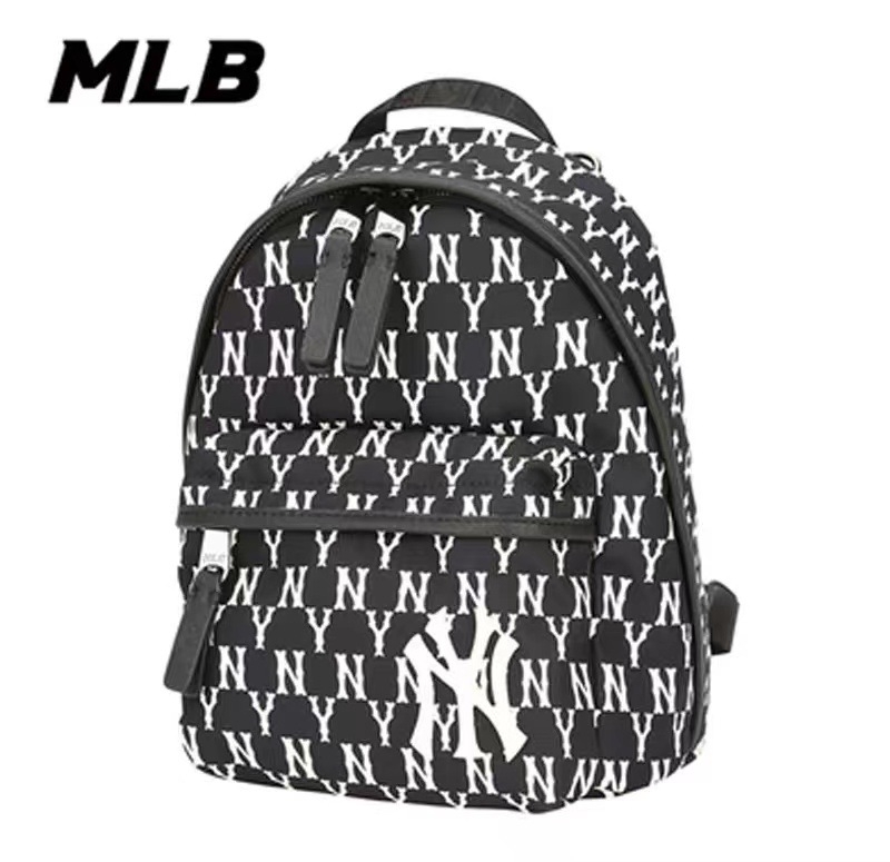 Balo MLB Classic Monogram Jacquard Mini Backpack New York Yankees Màu be Caos Store #16 Balo MLB Classic Monogram Jacquard Mini Backpack New York Yankees Màu be Caos Store